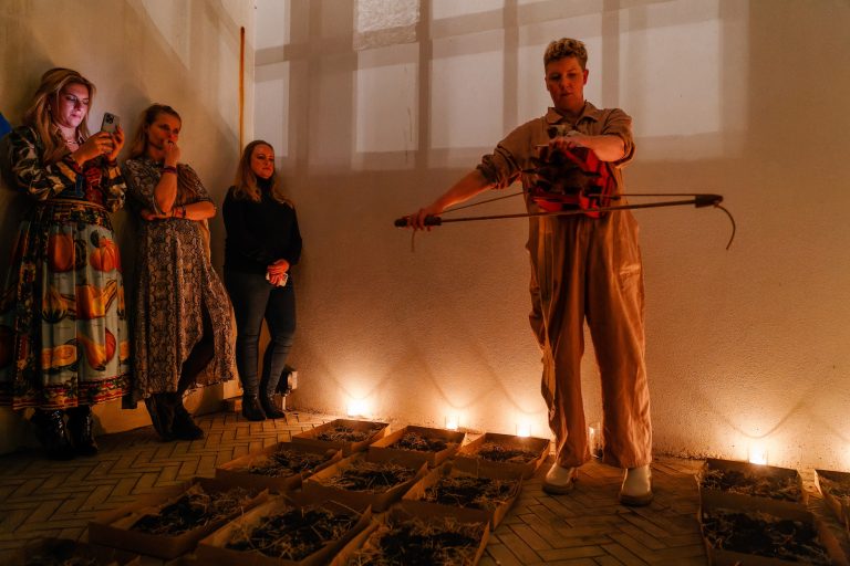 The Animist Almanac - Rudimentary Rhythms.  Perforative dinner and ritual by Delfina Foundation UK associate artist Cherry Truluck. November 2022. Part of Politics of Food, season 5, supported by Gaia Art Foundation. Photo Anne Tetzlaff.