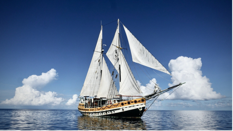 Photo by Grey Filastine. Image courtesy of Arka Kinari.