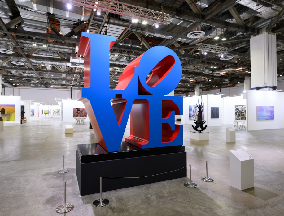 LOVE (Blue Faces Red Sides), 1/2